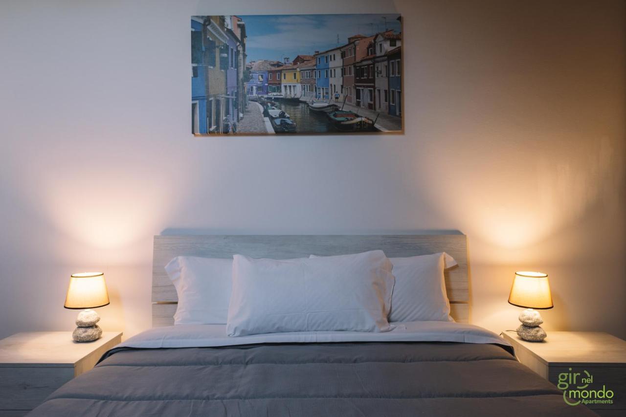Giro Nel Mondo Apartments Катания Экстерьер фото